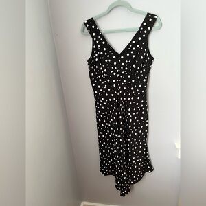 INC International Concepts Black and White Sleeveless V-Neck AsimetricMidi Dress